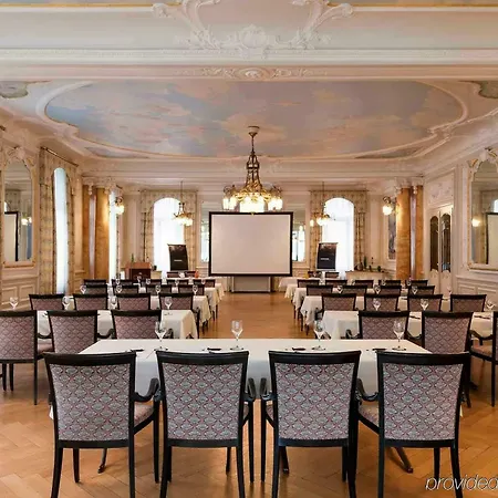 Szálloda Royal St Georges Mgallery Collection 4*